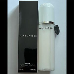 MARC JACOBS RE(COVER) COCONUT SETTING MIST (BRAND NEW WITH BOX)